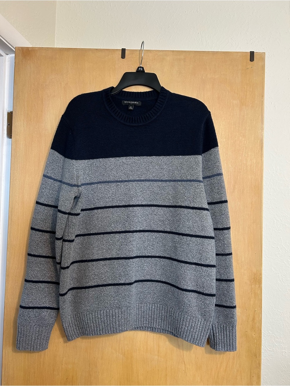 Banana Republic Navy Blue  & Gray Striped Crewneck Sweater MEDIUM NWOT